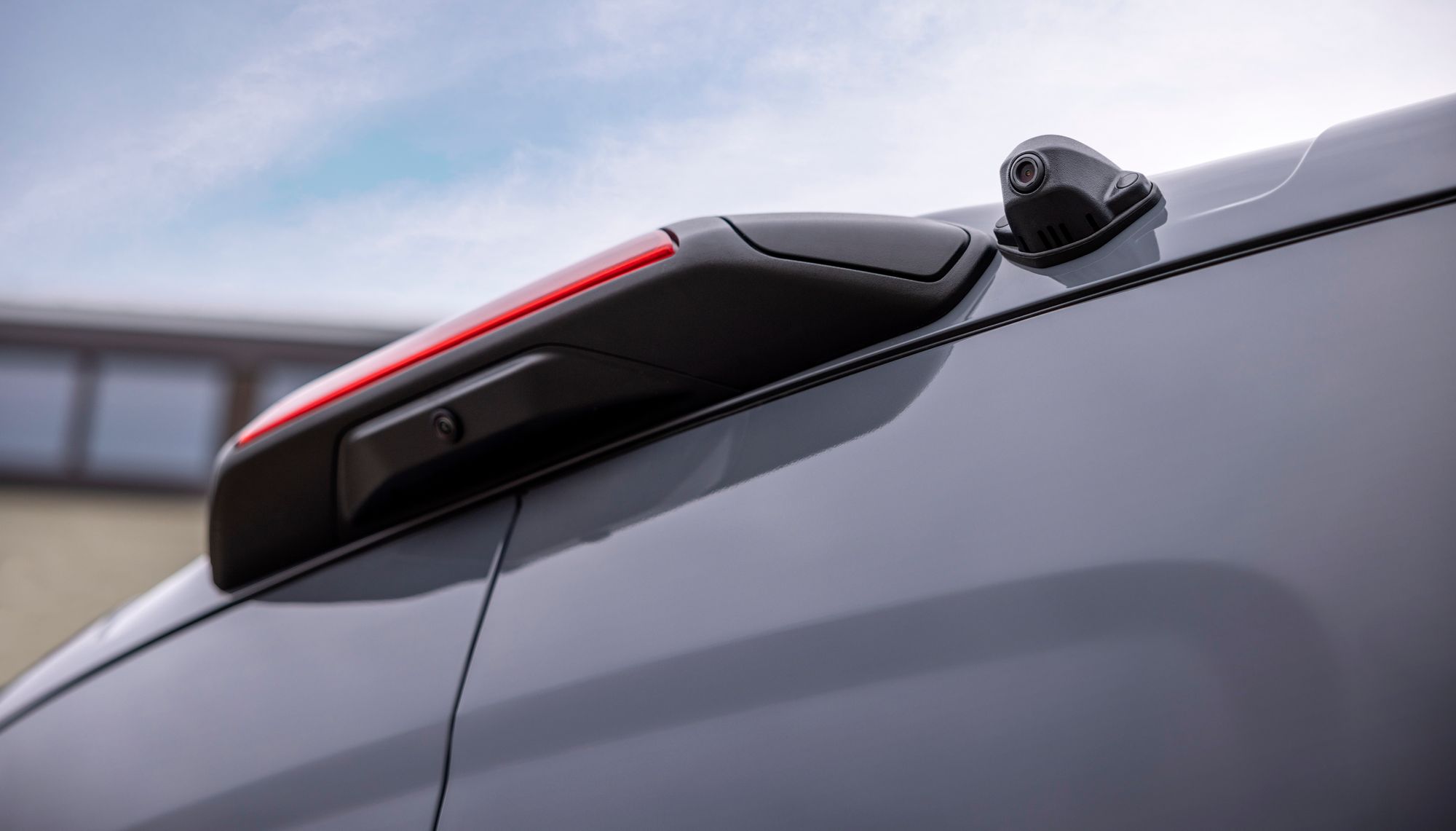 Digital Rearview Smart Mirror Gives Van Drivers a Boost | Ford Pro™