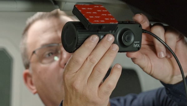 Image showing how to install your new dashcam