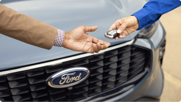 Camion à benne Ford modifié et prêt pour la collecte ou la livraison