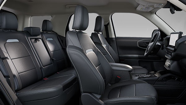Interiores Bronco Sport 2026 con 9 bolsas de aire.