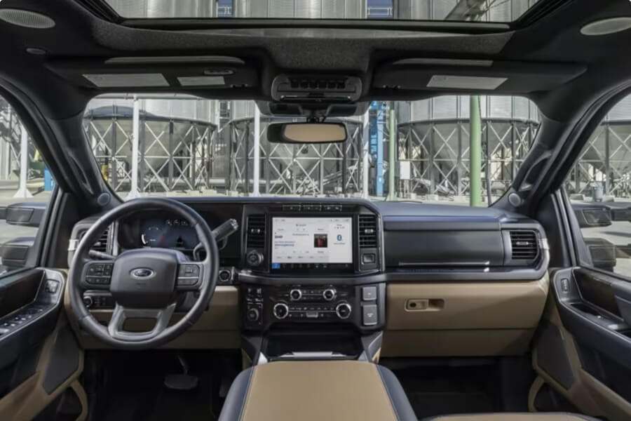 2024 Ford Super Duty Chassis Cab Ford Pro™