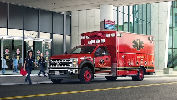 Ford F-600 XLT Chassis Cab with upfit body