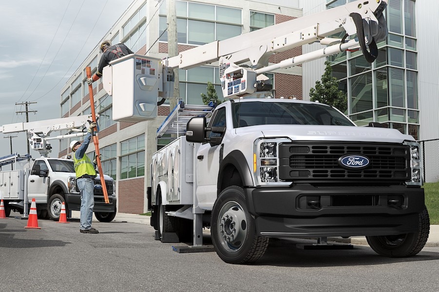 Ford F-550 XL Chassis Cab upfitted as a bucket truck