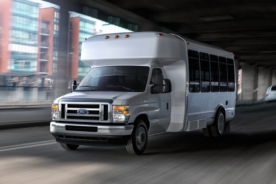 2025 Ford E Series Curb Weight