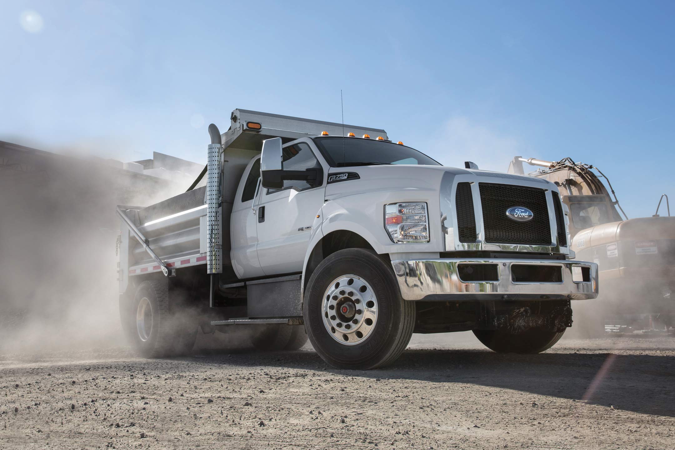 2024 Ford F650 SD Diesel Pro Loader Truck Ford Pro™