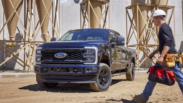 2024 Ford Super Duty Pickup Truck - Features | Ford Pro™