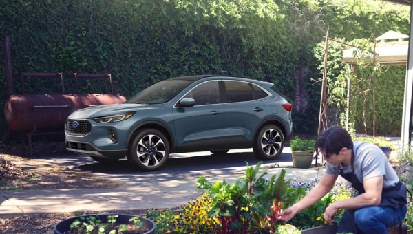 2025 Ford Escape Fleet SUV - Features  Ford Pro™