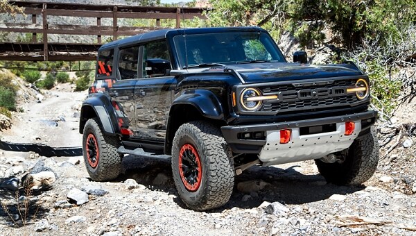 Axial アキシャル Wraith レイス　フォード ブロンコ 2025 Ford Bronco Fleet SUV - Features | Ford Pro™