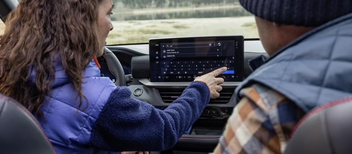 2025 Ford Explorer Fleet SUV - Features  Ford Pro™