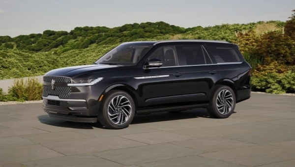2025 Lincoln Navigator L Livery